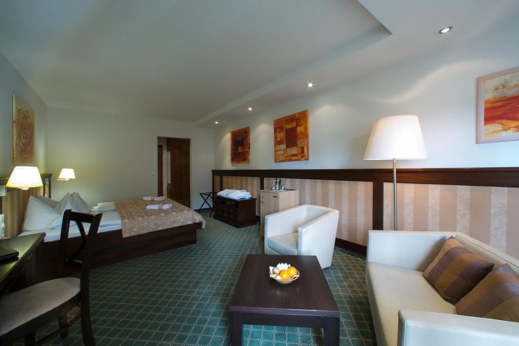 Hotel Hirsch Oberstaufen Esterno foto